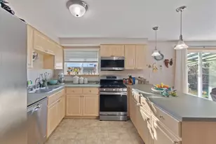 1116 SW Spruce St, Grants Pass, OR 97526 - Photo 12