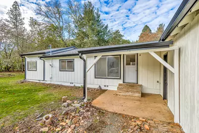 180 Long Acres Road, Grants Pass, OR 97527 - Photo 4