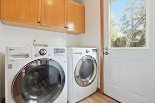 2500 NW Summerhill Dr, Bend, OR 97703 - Photo 16