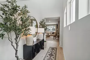 63210 NE Carly Ln, Bend, OR 97701 - Photo 4