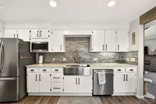 730 Grover St, Ashland, OR 97520 - Photo 14