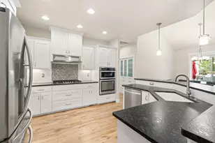 4035 Crystal Springs Dr, Medford, OR 97504 - Photo 16