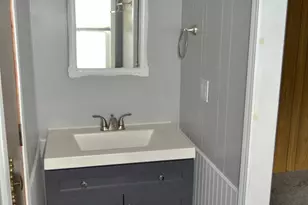 285 Lakeview Dr, Grants Pass, OR 97526 - Photo 16