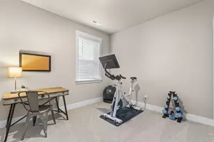 19318 SW Marshmallow Pl, Bend, OR 97702 - Photo 12