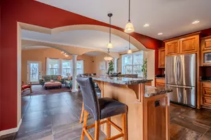 3821 Sherwood Park Dr, Medford, OR 97504 - Photo 8