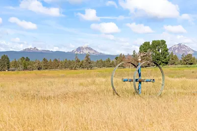 19190 Pinehurst Road, Bend, OR 97703 - Photo 38