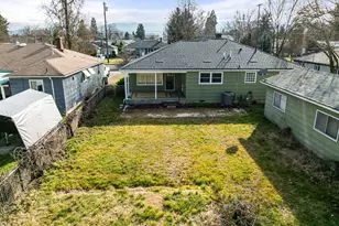 1124 Mount Pitt Ave, Medford, OR 97501 - Photo 32