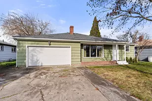 1124 Mount Pitt Ave, Medford, OR 97501 - Photo 2