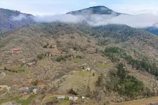 872 Scott Dr, Grants Pass, OR 97527 - Photo 40