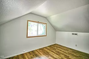 3356 Little Applegate Rd, Jacksonville, OR 97530 - Photo 14