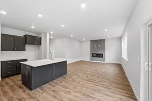 21713 SE Stromboli Ln, Bend, OR 97702 - Photo 8