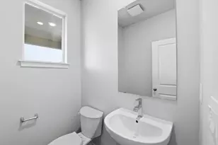 21713 SE Stromboli Ln, Bend, OR 97702 - Photo 18