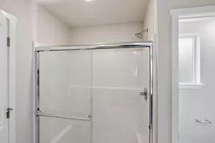 21713 SE Stromboli Ln, Bend, OR 97702 - Photo 22