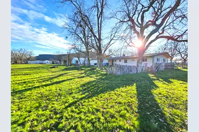 11220 Duggan Road, Central Point, OR 97502 - Photo 2