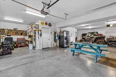 63419 Barton View Place, Bend, OR 97701 - Photo 34