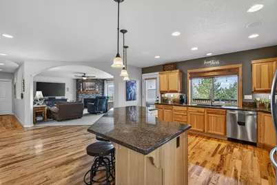 63419 Barton View Place, Bend, OR 97701 - Photo 8