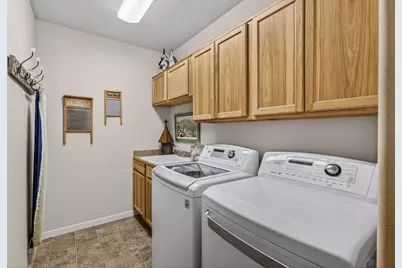 63419 Barton View Place, Bend, OR 97701 - Photo 24