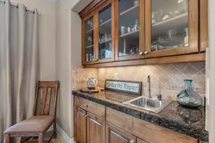 752 Crystal Falls Ct, Redmond, OR 97756 - Photo 10