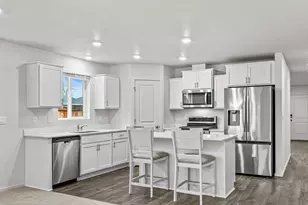 567 Black Bear Dr, Medford, OR 97501 - Photo 20