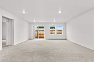 567 Black Bear Dr, Medford, OR 97501 - Photo 26