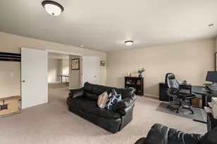 61358 Huckleberry Pl, Bend, OR 97702 - Photo 32