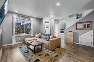 20475 Del Coco Ct, Bend, OR 97702 - Photo 2