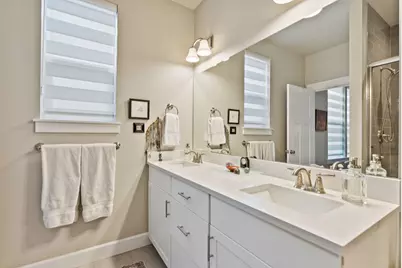 1078 E Black Butte Avenue, Sisters, OR 97759 - Photo 6