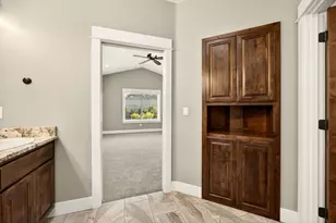 1319 Utah Dr, Medford, OR 97504 - Photo 26