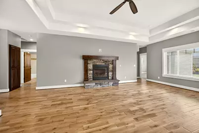 1319 Utah Drive, Medford, OR 97504 - Photo 6