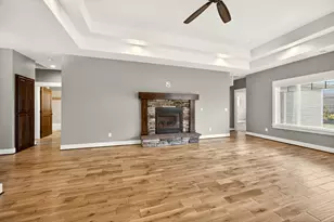 1319 Utah Dr, Medford, OR 97504 - Photo 6