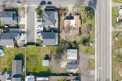 7735 Atlantic Avenue, White City, OR 97503 - Photo 4