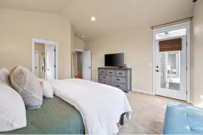 310 NW 28th Street, Redmond, OR 97756 - Photo 16