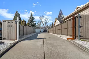 875 N Mountain Ave, Central Point, OR 97502 - Photo 44
