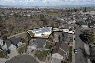 875 N Mountain Ave, Central Point, OR 97502 - Photo 62