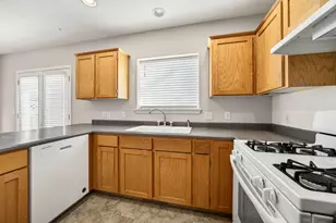 252 9th St Alley, Ashland, OR 97520 - Photo 12