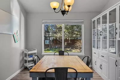 955 NE Locksley Drive, Bend, OR 97701 - Photo 8