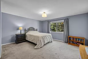 955 NE Locksley Dr, Bend, OR 97701 - Photo 20