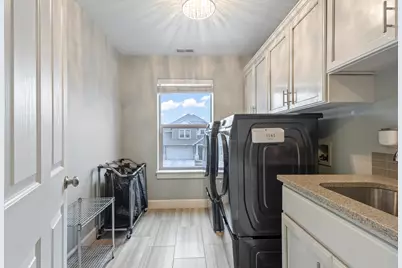 21336 NE Evelyn Place, Bend, OR 97701 - Photo 18