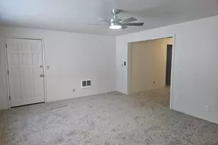 15815 Timberline Ln, Klamath Falls, OR 97601 - Photo 8