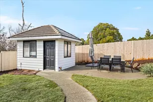 2921 Amblegreen Dr, Medford, OR 97504 - Photo 36