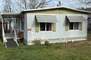421 Stevens Rd, Eagle Point, OR 97524 - Photo 1