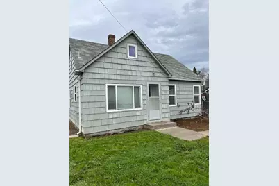 1720 SW Bridge Street, Grants Pass, OR 97526 - Photo 2