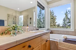 3251 NW Fairway Heights Dr, Bend, OR 97703 - Photo 30