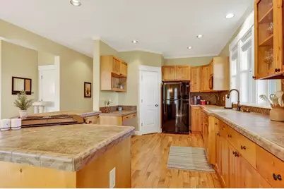 3251 NW Fairway Heights Drive, Bend, OR 97703 - Photo 14