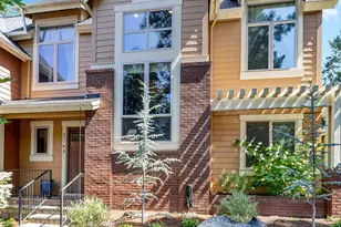 2543 NW Crossing Dr, Bend, OR 97703 - Photo 1