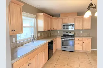 1310 NE Tucson Way, Bend, OR 97701 - Photo 6