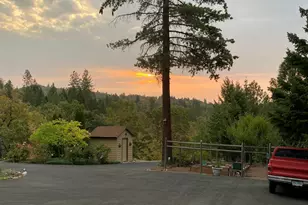 521 Seclusion Loop, Grants Pass, OR 97526 - Photo 74