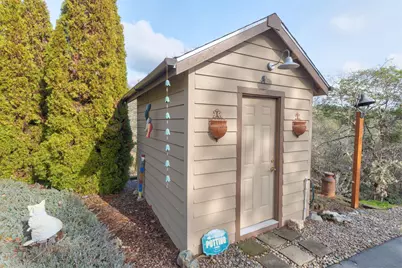 521 Seclusion Loop, Grants Pass, OR 97526 - Photo 50
