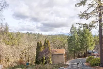 521 Seclusion Loop, Grants Pass, OR 97526 - Photo 64