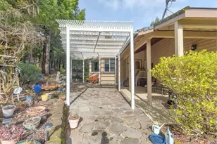 521 Seclusion Loop, Grants Pass, OR 97526 - Photo 38